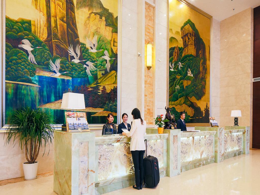 Sport Hotel Чунцин Екстериор снимка